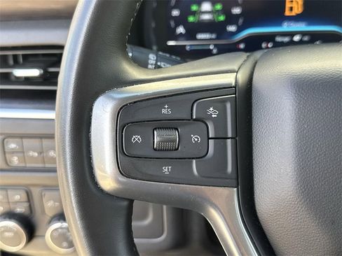 Used 2024 Chevrolet Suburban LT image 35