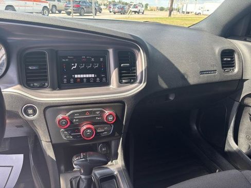 Used 2022 Dodge Charger SXT w/ Blacktop Package RWD image 11