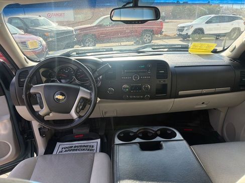 Used 2011 Chevrolet Silverado 2500 LT w/ Interior Plus Package image 12