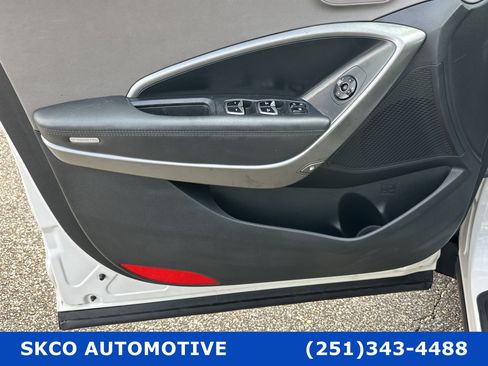 Used 2018 Hyundai Santa Fe SE w/ Cargo Package image 12
