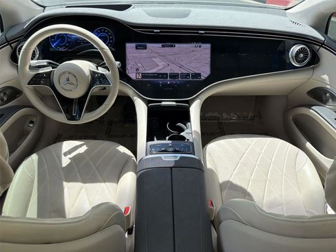 Used 2023 Mercedes-Benz EQS 580 4MATIC Sedan image 11