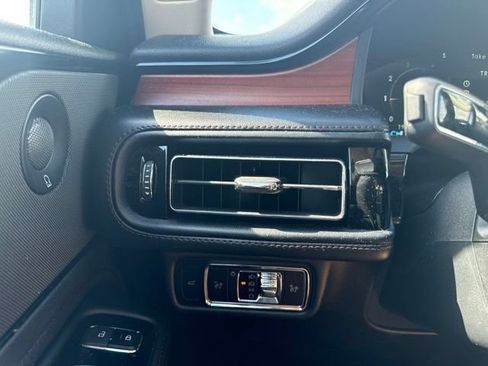 Used 2023 Lincoln Aviator Reserve w/ Elements Package Plus RWD image 10