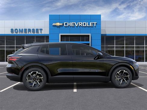 New 2026 Chevrolet Equinox EV LT image 5