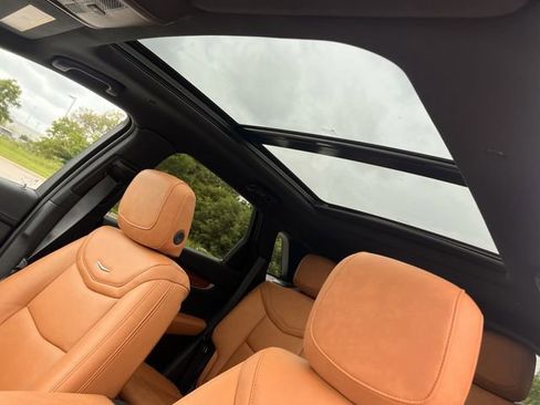 New 2026 Cadillac XT5 Premium Luxury w/ LPO, Floor Liner Package image 19