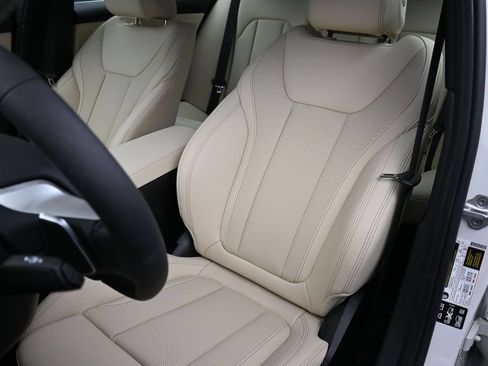 New 2026 BMW 330i xDrive Sedan w/ Premium Package AWD/4WD image 11