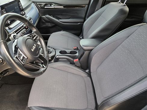 Certified 2023 Kia Seltos S image 18