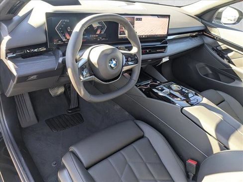 New 2026 BMW 530i image 3