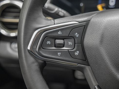 Used 2025 Chevrolet Trax ACTIV w/ Driver Confidence Package image 18