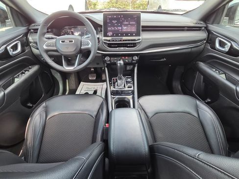 Used 2023 Jeep Compass Latitude w/ Convenience Group AWD/4WD image 25