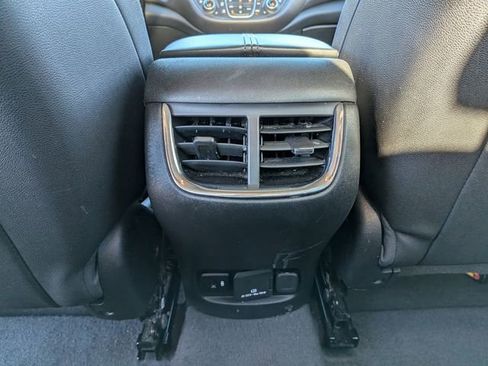 Used 2024 Chevrolet Malibu LT image 10