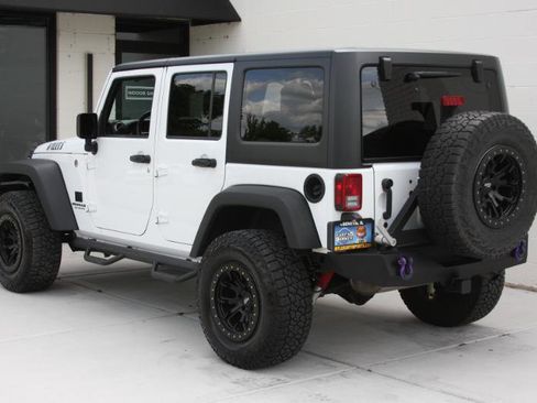 Used 2017 Jeep Wrangler Unlimited Sport w/ Quick Order Package 23S AWD/4WD image 10