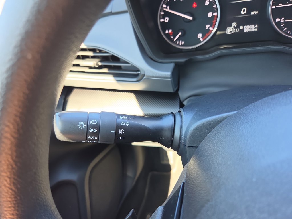 Certified 2025 Subaru Crosstrek 2.5i Premium AWD/4WD image 31