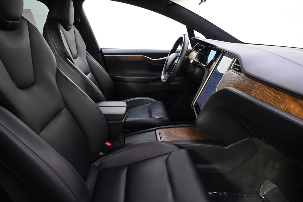Used 2020 Tesla Model X Long Range AWD/4WD image 16
