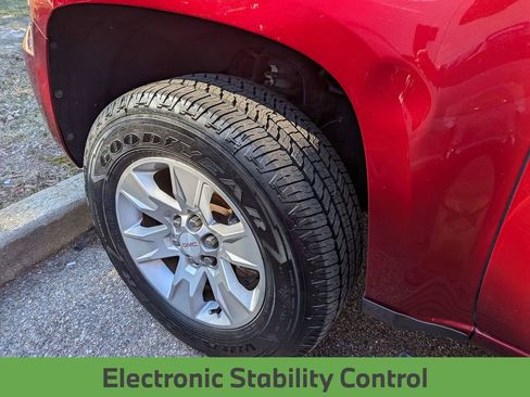 Used 2018 GMC Canyon SLE w/ SLE Convenience Package image 35