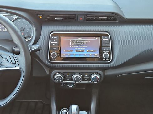 Certified 2022 Nissan Kicks S image 16