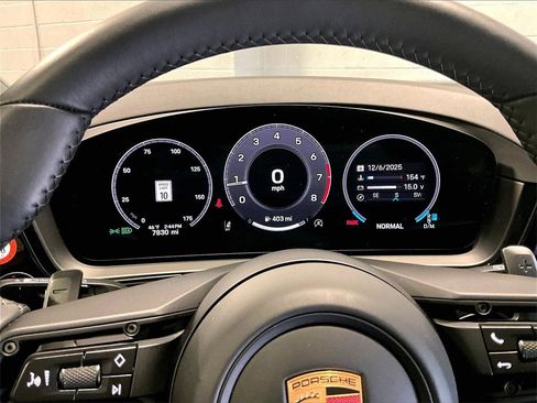 Certified 2025 Porsche Cayenne image 25
