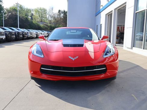 Used 2018 Chevrolet Corvette Stingray Coupe w/ 1LT RWD image 5