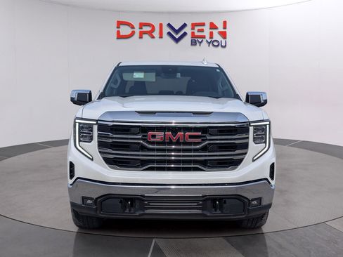 Used 2024 GMC Sierra 1500 SLT w/ SLT Premium Package image 8