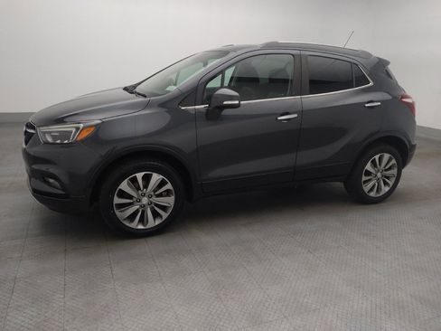 Used 2017 Buick Encore Essence AWD/4WD image 2