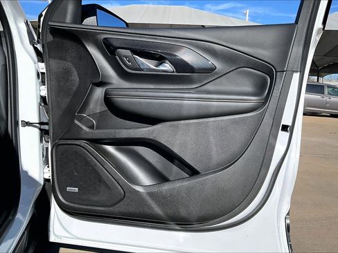 Used 2024 GMC Terrain AT4 w/ Infotainment Package II image 25