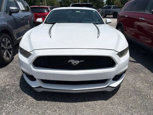 Used 2017 Ford Mustang Coupe RWD image 12