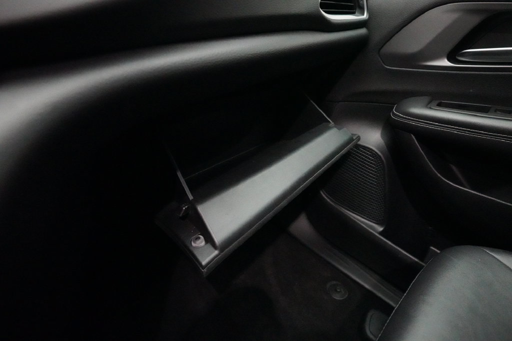 Used 2025 Chrysler Pacifica Select FWD image 30