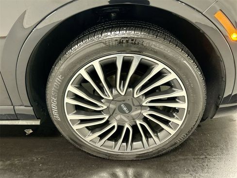 Used 2020 Lincoln Corsair Reserve w/ Equipment Group 202A image 8