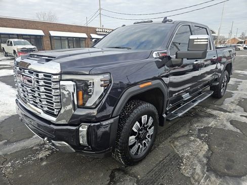 Certified 2025 GMC Sierra 2500 Denali w/ Denali Reserve Package image 3