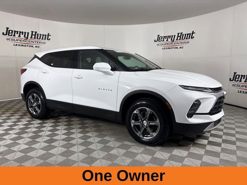 Used 2024 Chevrolet Blazer LT w/ Driver Confidence Package image 4