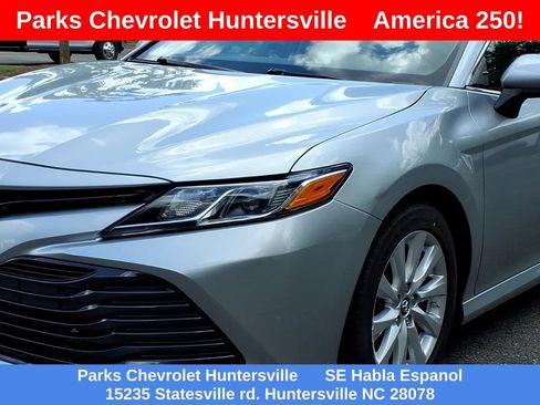 Used 2018 Toyota Camry LE FWD image 25