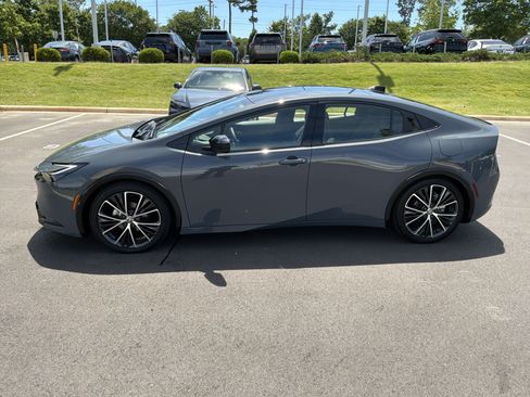 Used 2024 Toyota Prius Limited FWD image 7