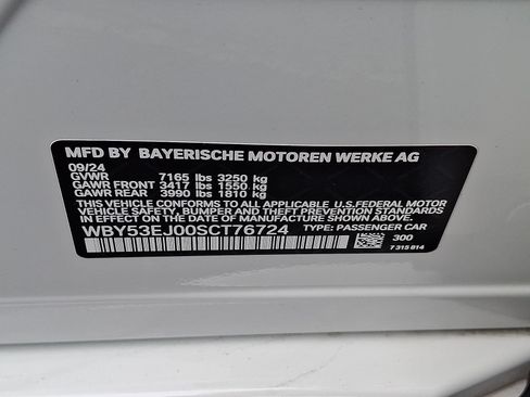 Used 2025 BMW i7 xDrive60 w/ Premium Package AWD/4WD image 26