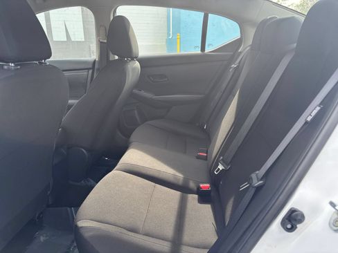Used 2025 Nissan Sentra S FWD image 17