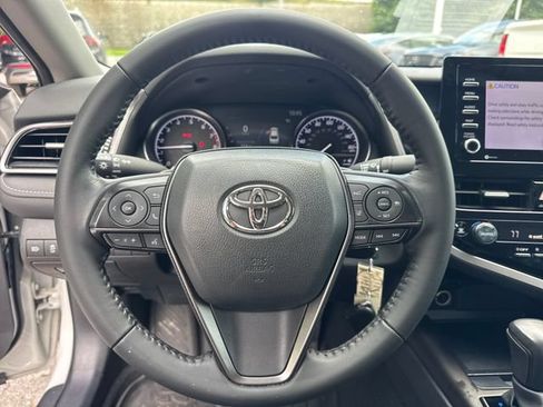 Used 2022 Toyota Camry SE AWD/4WD image 18