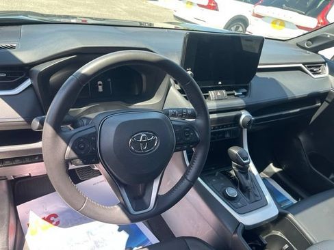 Used 2025 Toyota RAV4 XSE w/ Advanced Technology Package AWD/4WD image 12
