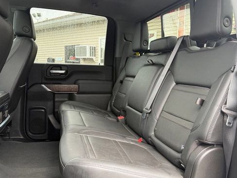 Used 2022 GMC Sierra 2500 Denali w/ Denali Ultimate Package AWD/4WD image 11