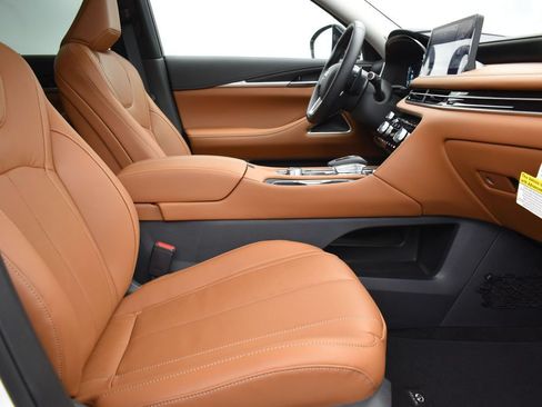 Used 2025 INFINITI QX60 Sensory w/ Vision Package AWD/4WD image 28