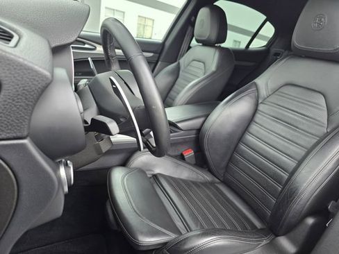 Used 2019 Alfa Romeo Stelvio Ti Sport w/ Quick Order Package 22S Sport image 18