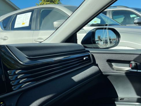 Used 2025 Toyota Camry LE image 35