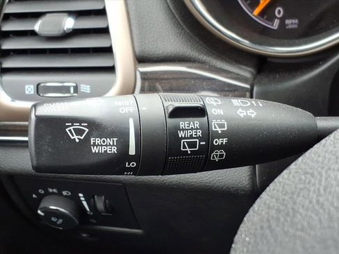 Used 2016 Jeep Grand Cherokee Overland AWD/4WD image 20