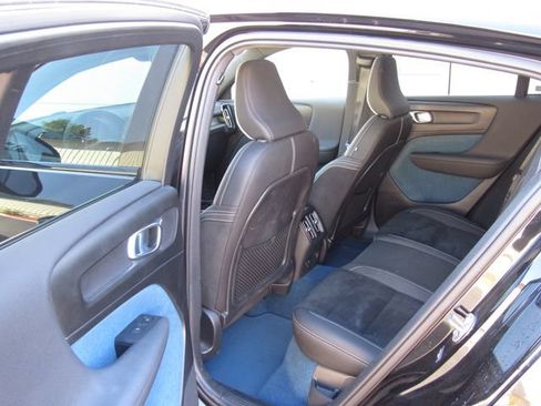 Used 2023 Volvo C40 P8 Recharge Plus AWD/4WD image 14