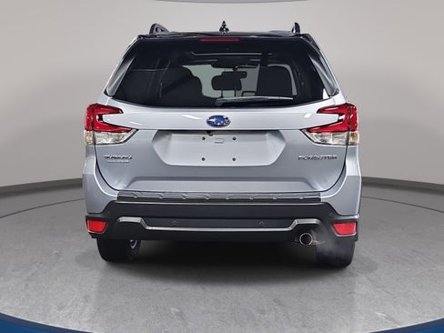 Used 2024 Subaru Forester Limited w/ Convenience Package AWD/4WD image 6