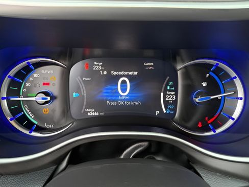 Used 2022 Chrysler Pacifica Touring-L FWD image 29