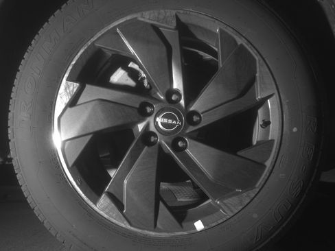 Used 2025 Nissan Rogue SV FWD image 15