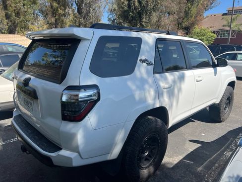 Used 2022 Toyota 4Runner TRD Off-Road Premium AWD/4WD image 5