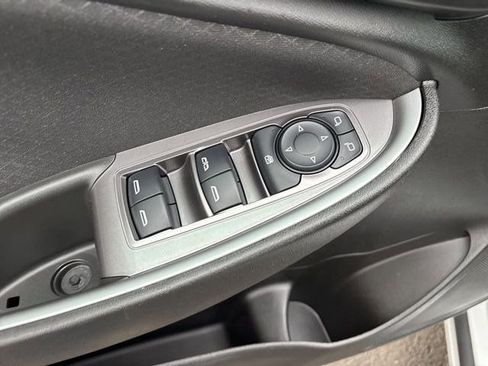 Used 2023 Chevrolet Malibu LT image 13