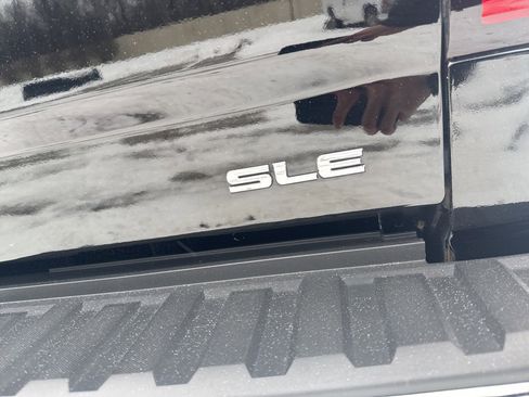 Used 2015 GMC Sierra 1500 SLE w/ SLE Value Package image 23