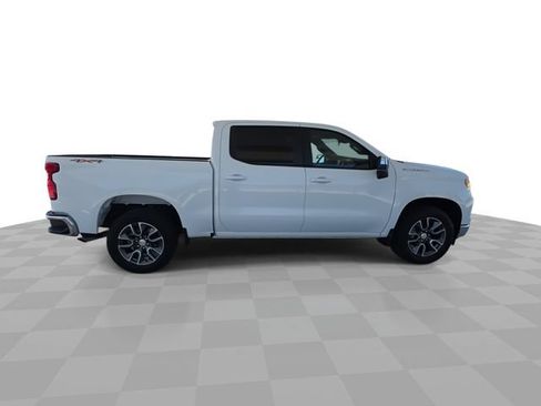 Used 2023 Chevrolet Silverado 1500 LT AWD/4WD image 9
