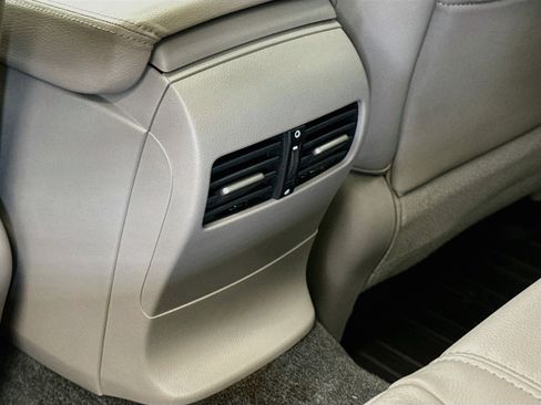 Used 2011 Honda Accord EX-L image 26