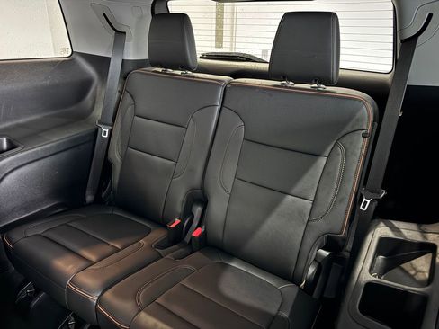 Certified 2023 GMC Acadia AT4 w/ Technology Package AWD/4WD image 10